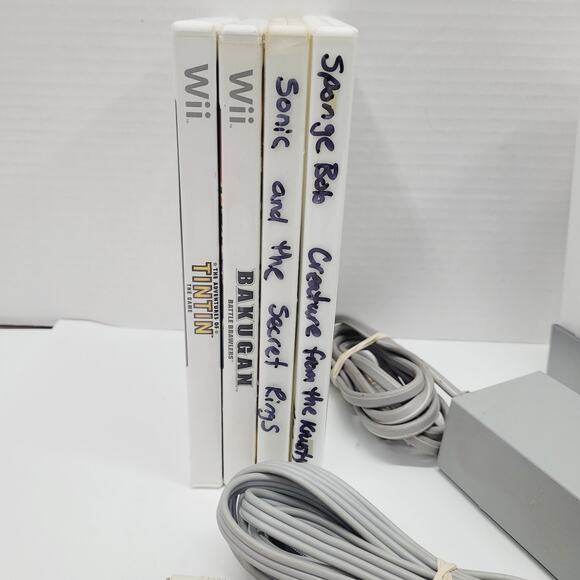 Nintendo Wii System Console (RVL-001) W/ Controller Cords 4 Family Games Tested - Picture 5 of 11